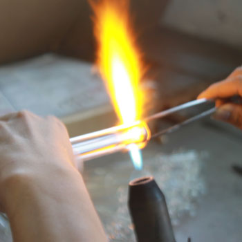 ���ؼ����